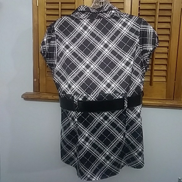 Dress up shirt - Picture 2 of 2